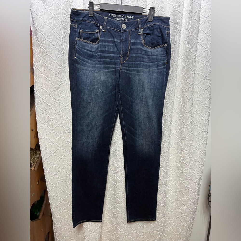 “American Eagle outfitters” Blue Jeans SZ: (14)